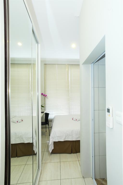 Topaz Residence Джакарта Екстериор снимка